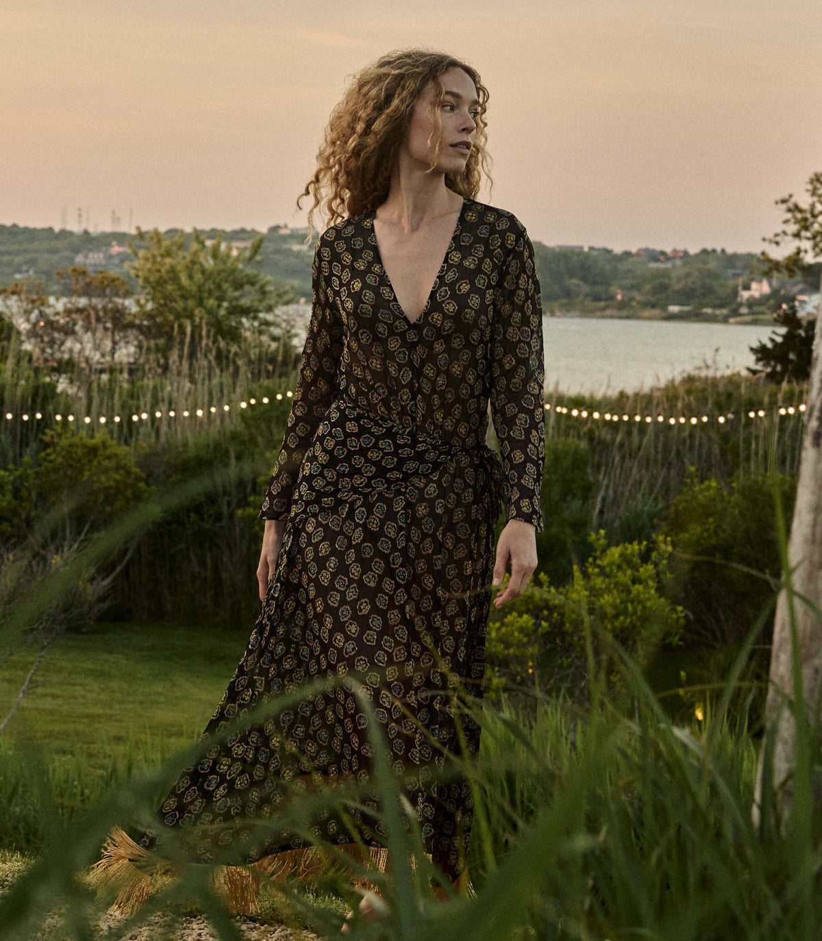 DÔEN Heirloom Monique Chiffon Dress – Joni Floral | Gold Detail