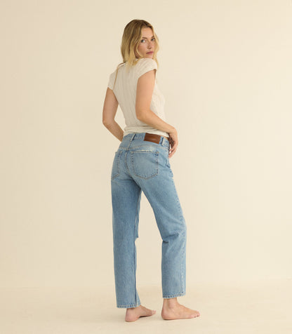 Miller Low-Rise Slouchy Jean – Nantes Light Wash | Regen Cotton