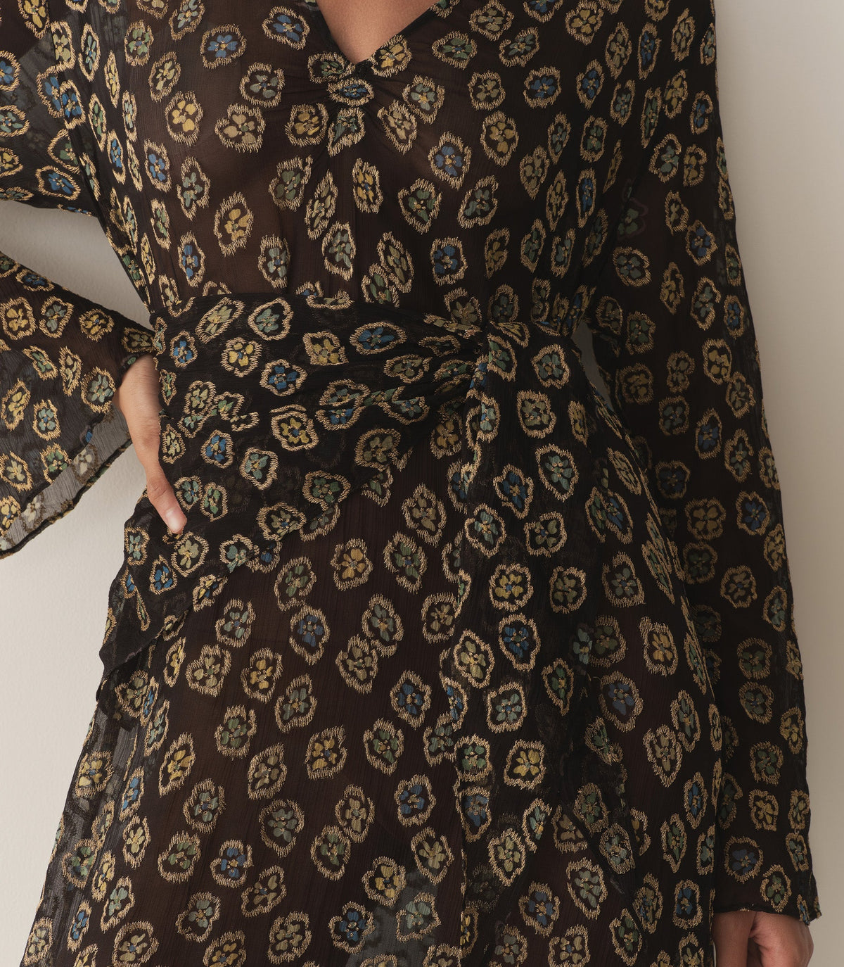 DÔEN Heirloom Monique Chiffon Dress – Joni Floral | Gold Detail