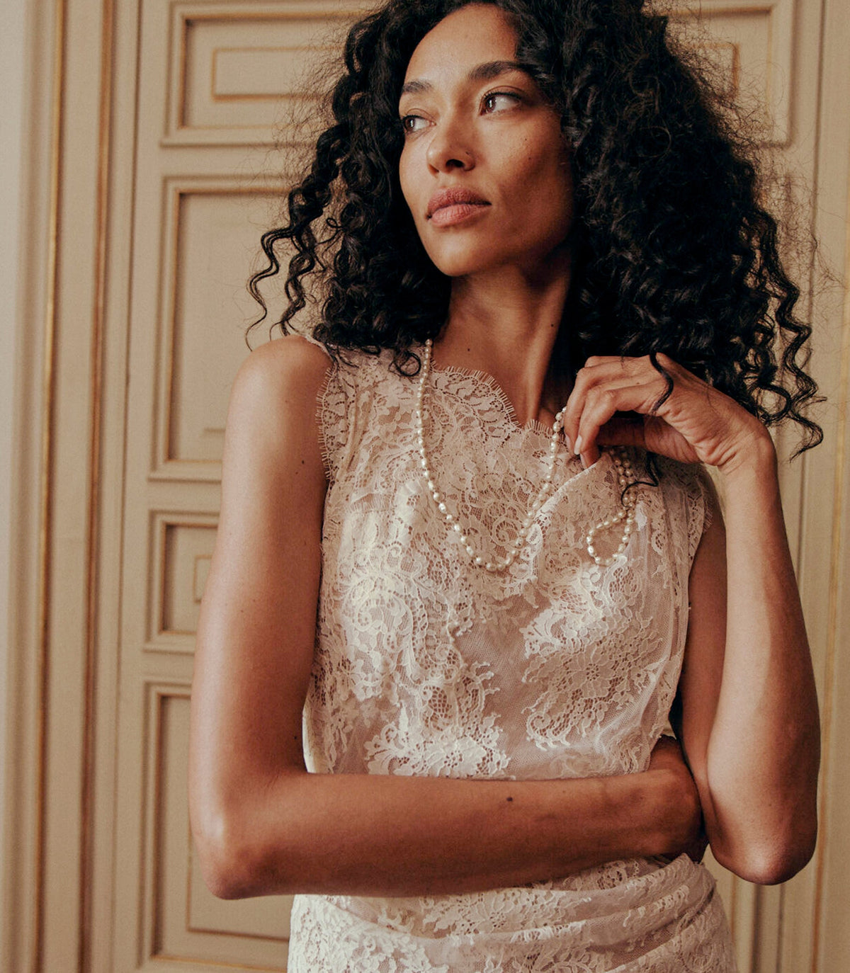 Nailah Floral Lace Sleeveless Top – Candlelight | V-Neckline