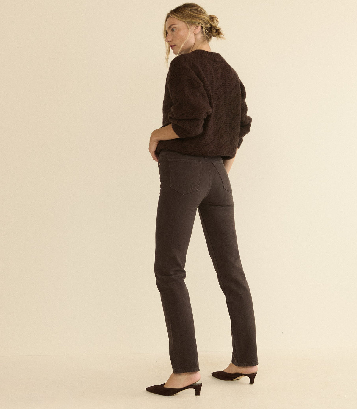 Ondine Jean – Equestrian Brown Wash | Slim Straight Denim