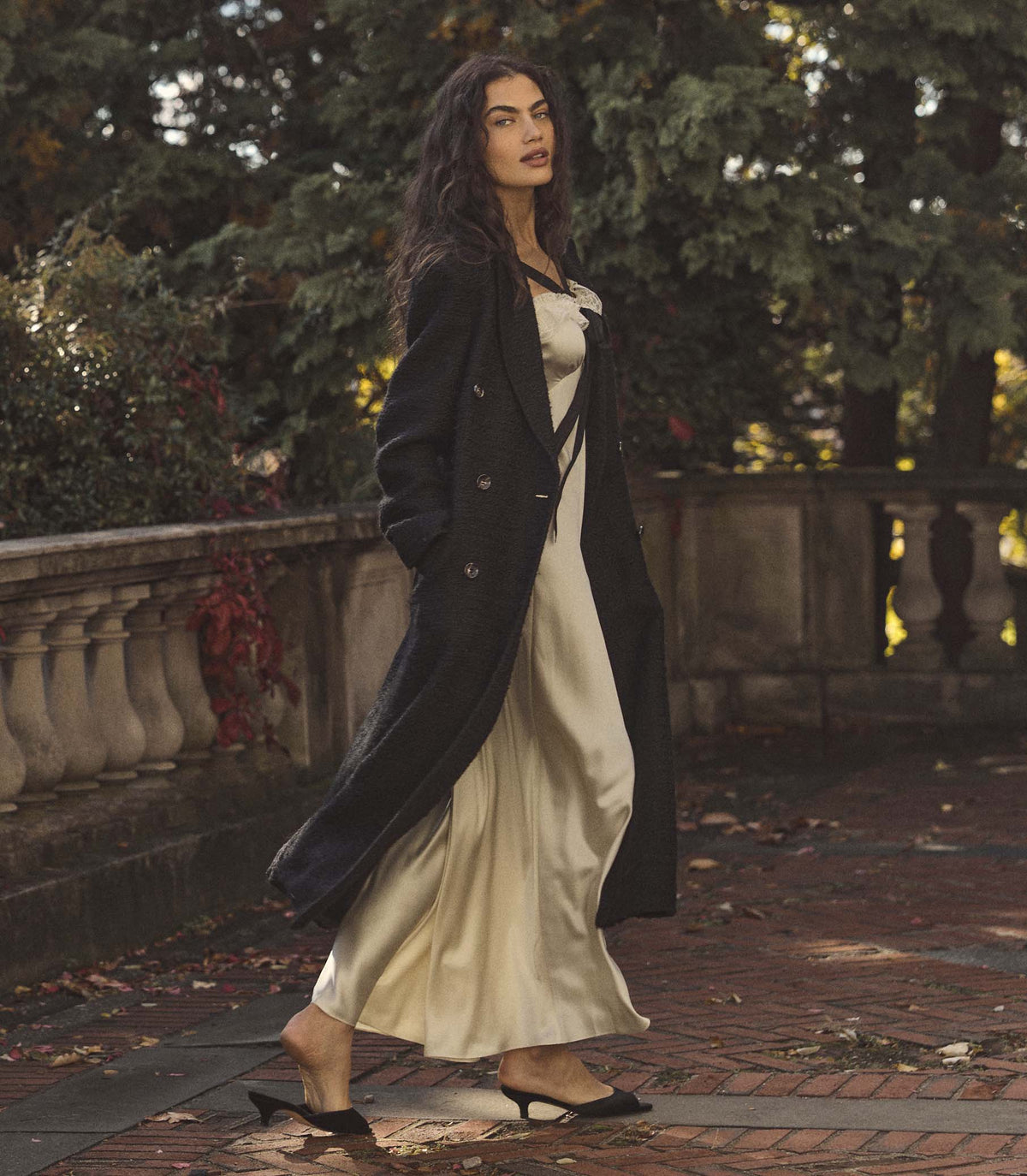 Wilhelmina Bouclé Tweed Tailored Coat – Black