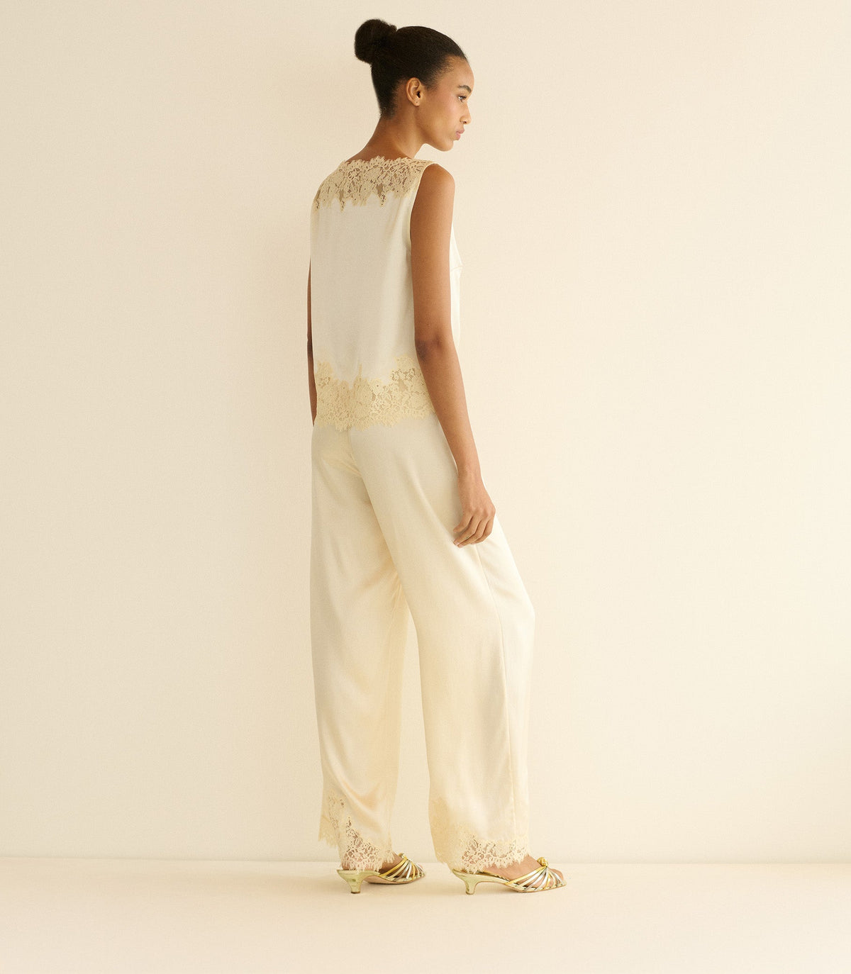 Viviane Silk Satin Sleeveless Top – Sea Salt